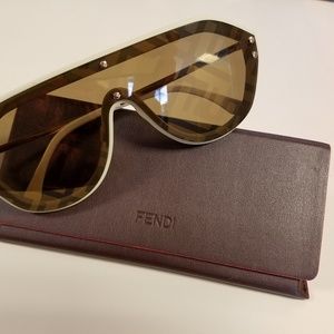 FENDI Fabulous Shield Sunglasses Brown/Gold